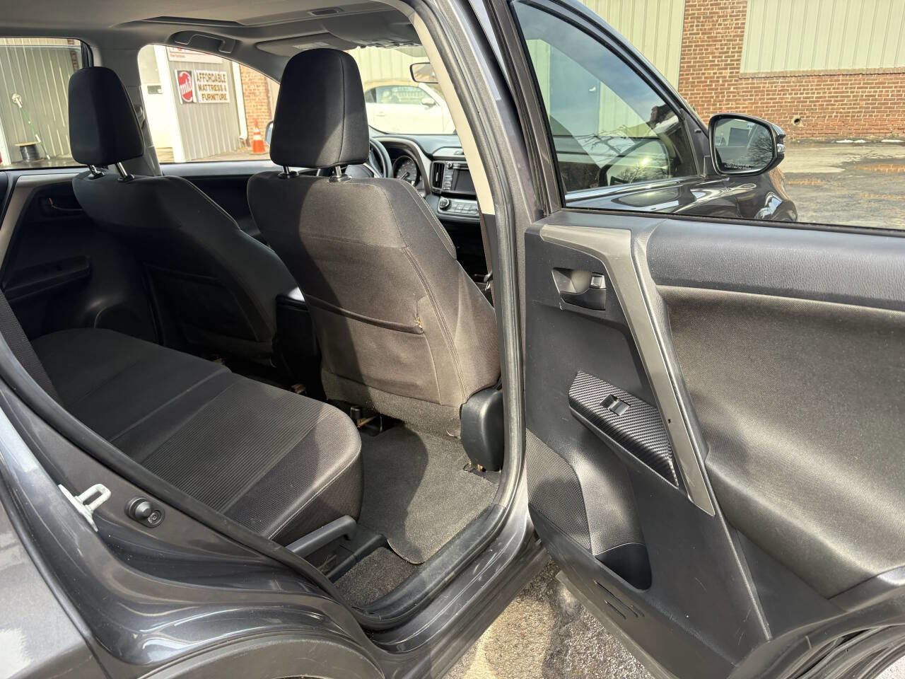 Used 2013 Toyota RAV4 XLE AWD/4WD image 14