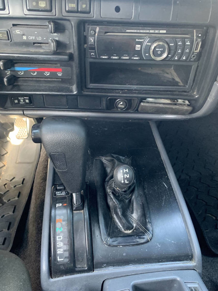 Used 1991 Toyota Land Cruiser Base AWD 4dr SUV image 14