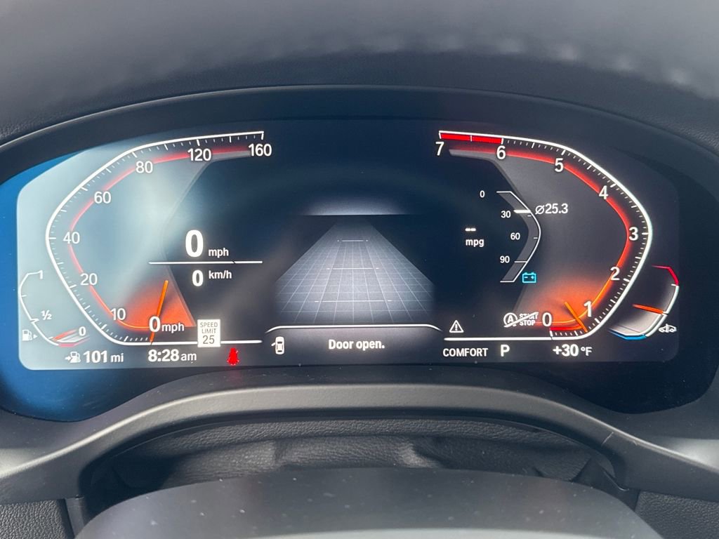 Used 2025 BMW X4 xDrive30i w/ Premium Package image 16