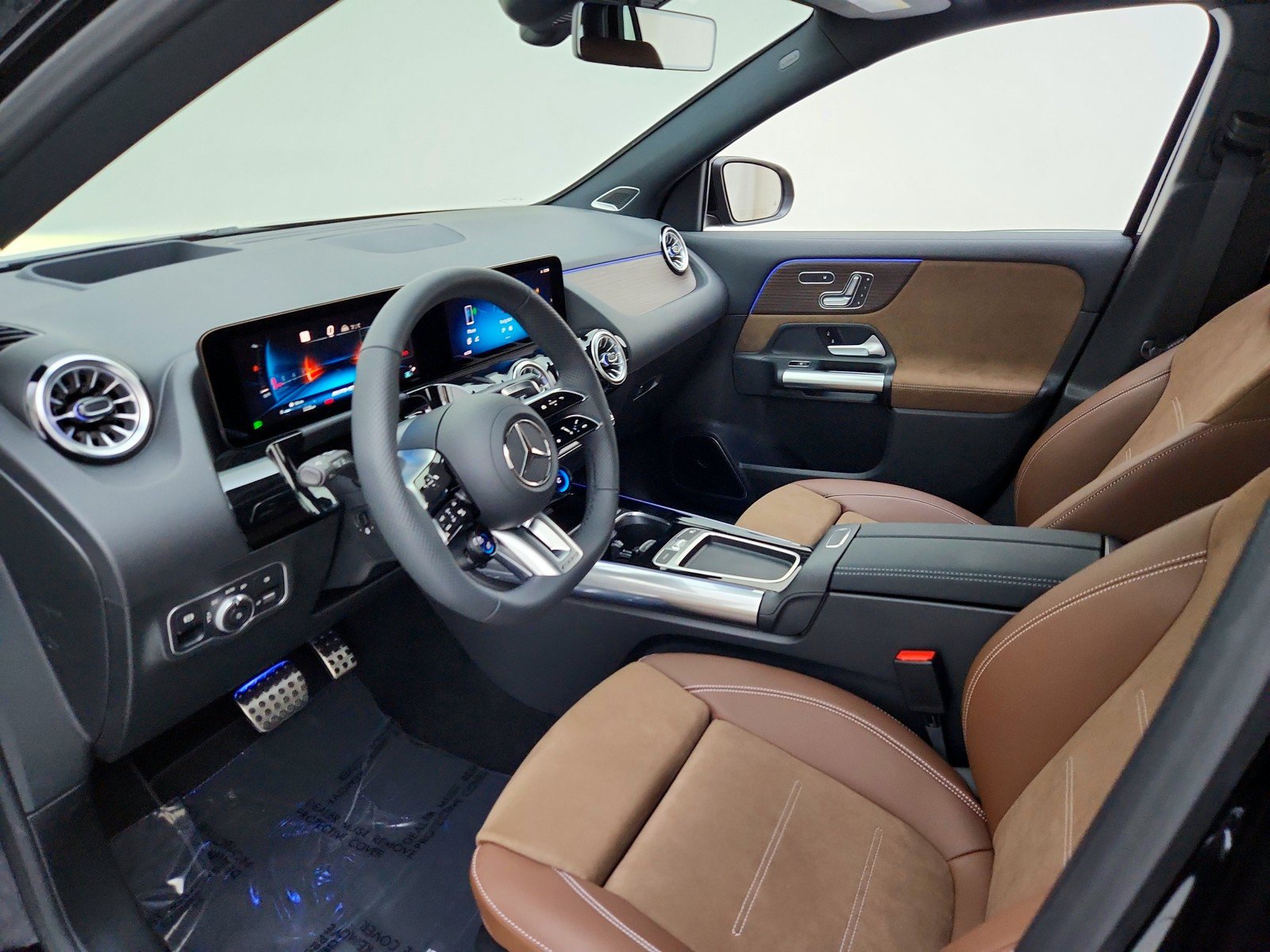 New 2026 Mercedes-Benz GLA 35 AMG 4MATIC image 16