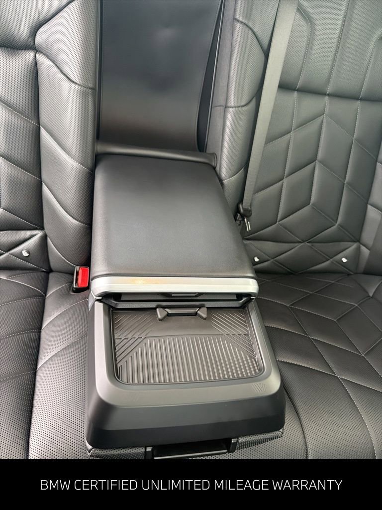 Certified 2024 BMW 760i xDrive w/ Executive Package image 20
