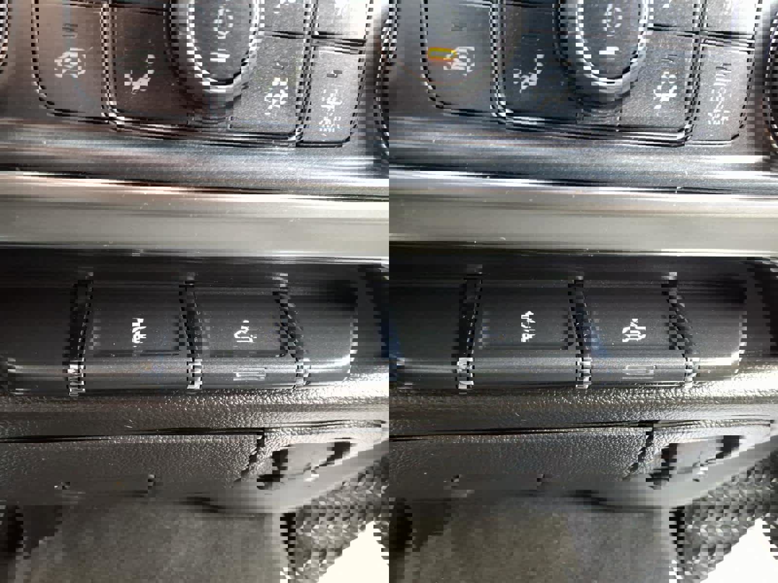 Used 2018 Chevrolet Silverado 1500 LTZ w/ Sport Package image 23