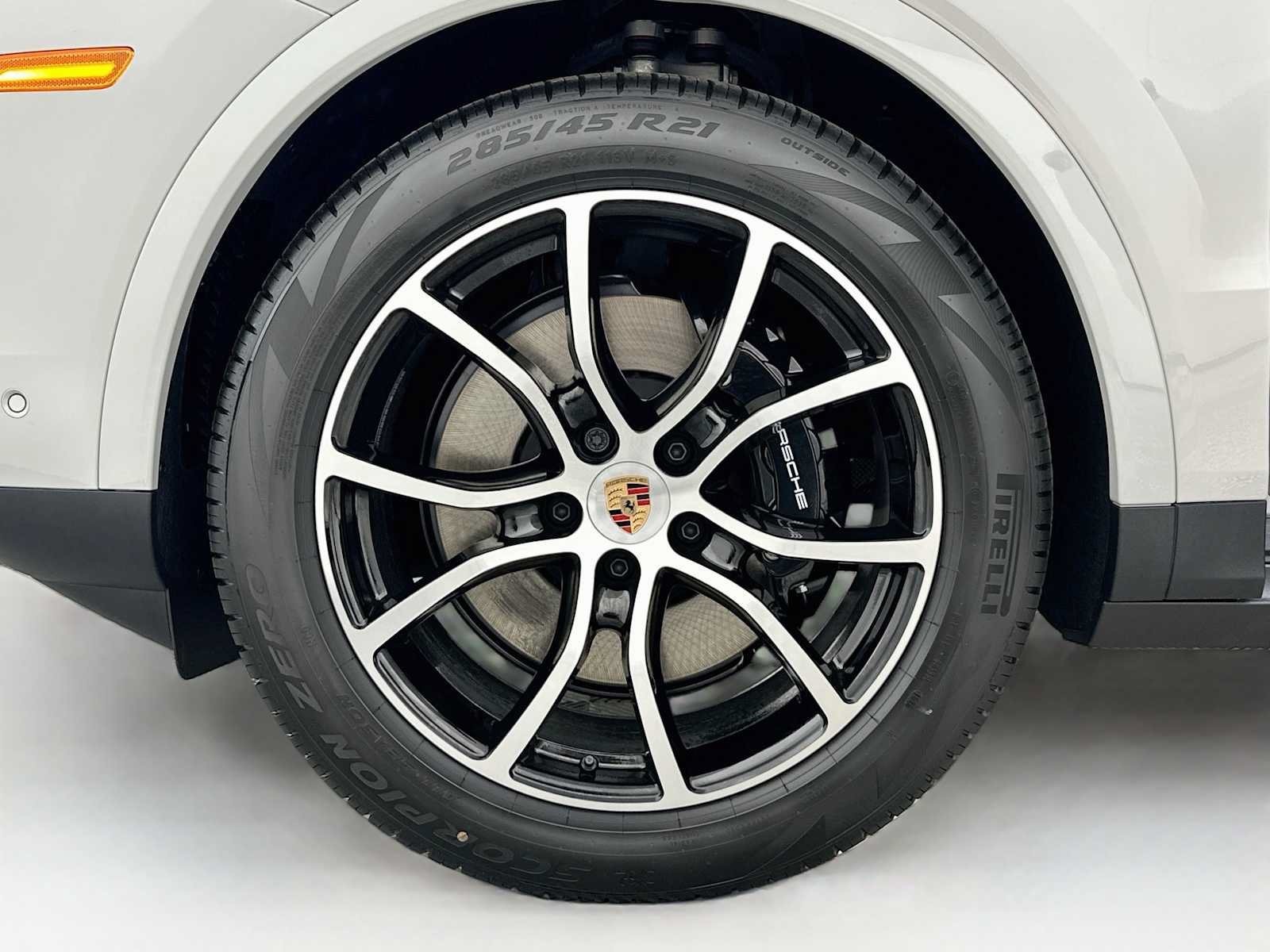 New 2026 Porsche Cayenne AWD/4WD image 31