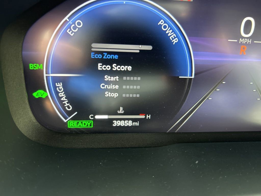 Used 2023 Toyota RAV4 Limited image 20