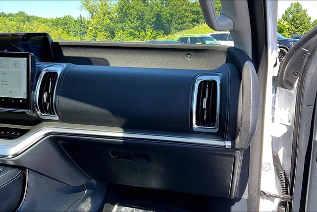 Used 2025 Ford Expedition Max Platinum AWD/4WD image 27