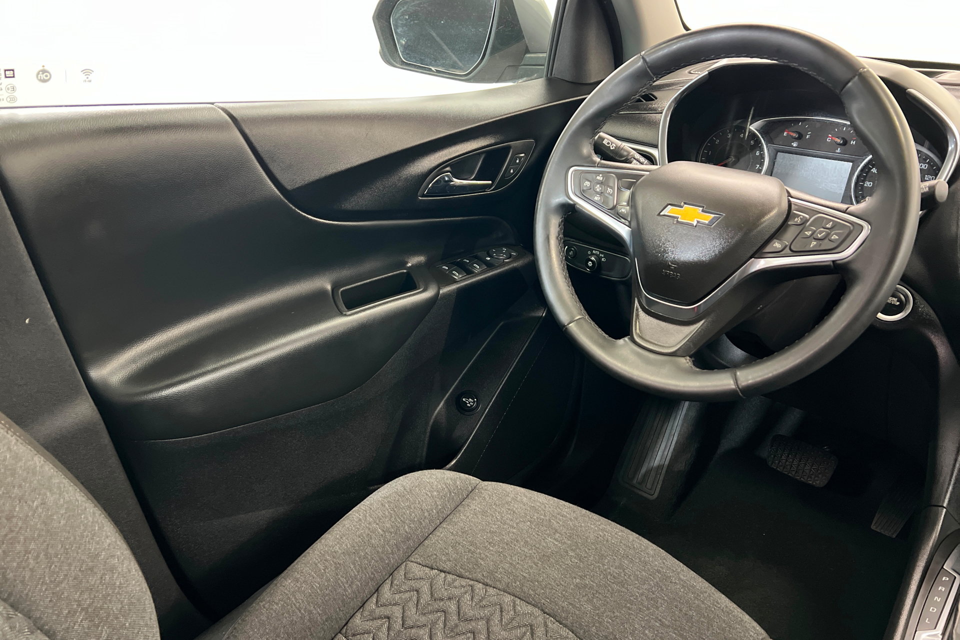 Used 2024 Chevrolet Equinox LT AWD/4WD image 11