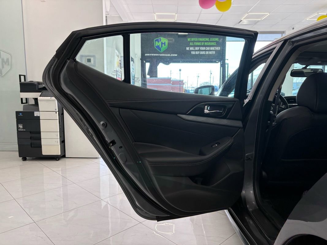 Used 2018 Nissan Maxima 3.5 SL image 37