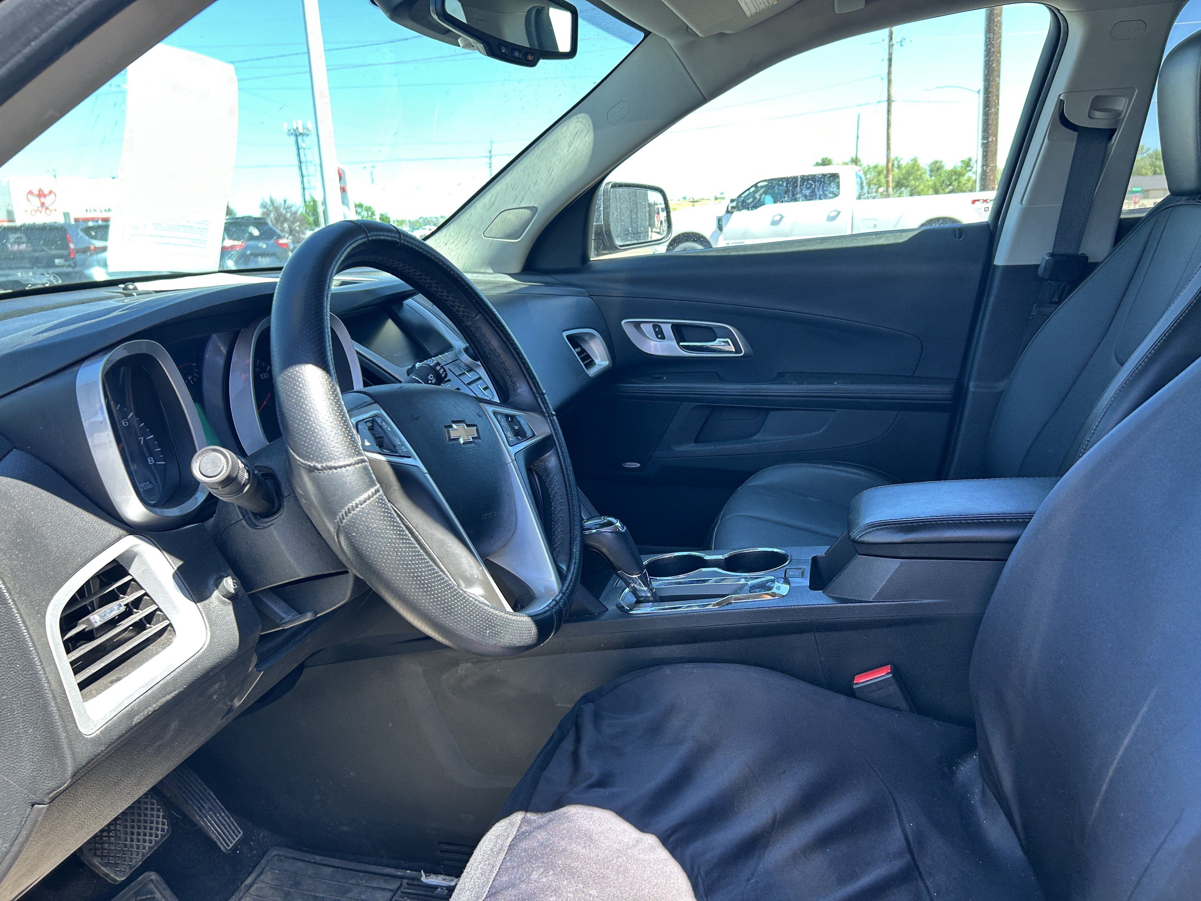Used 2016 Chevrolet Equinox LTZ w/ Enhanced Convenience Package FWD image 9