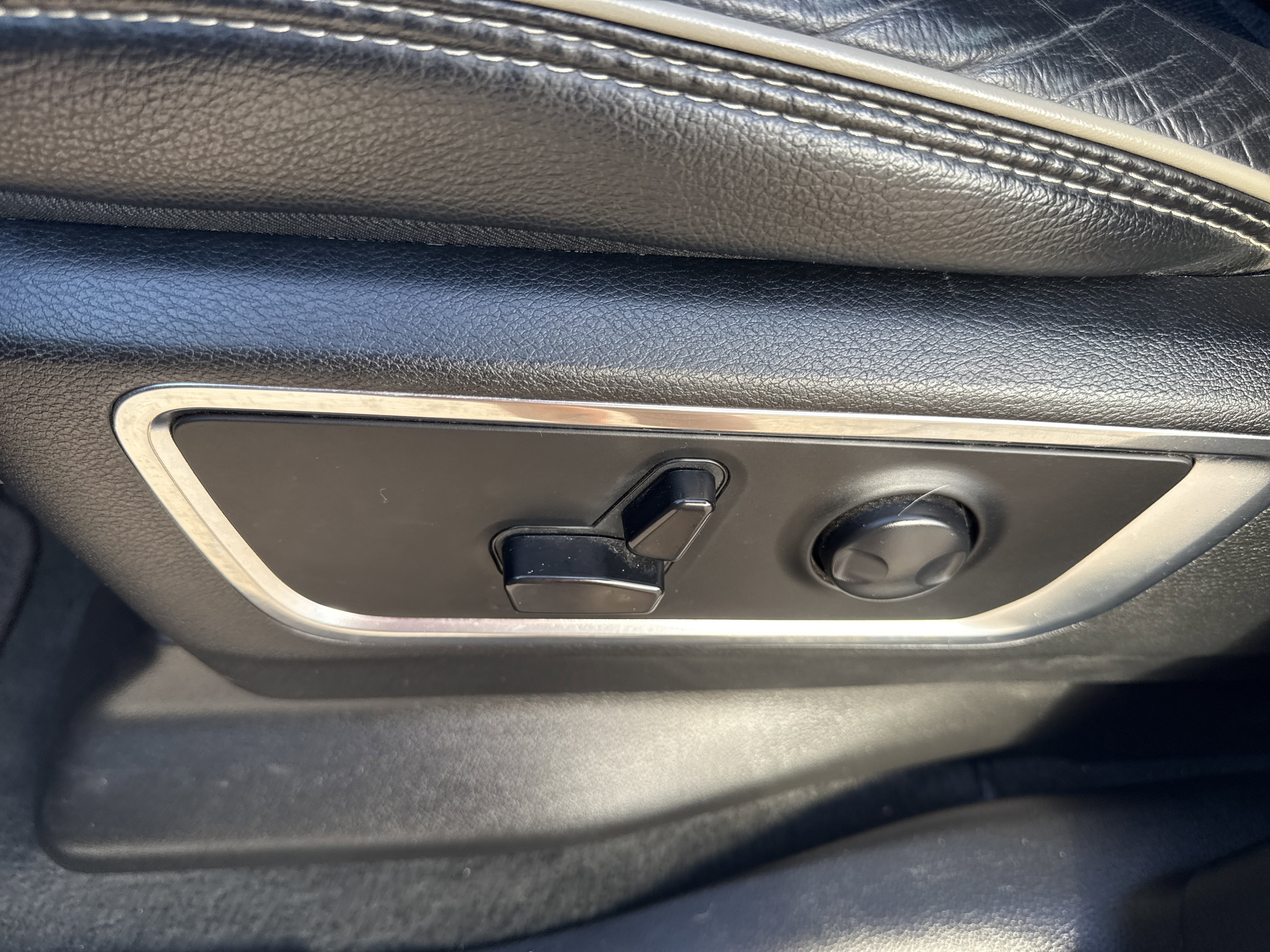 Used 2024 RAM 1500 Laramie image 17