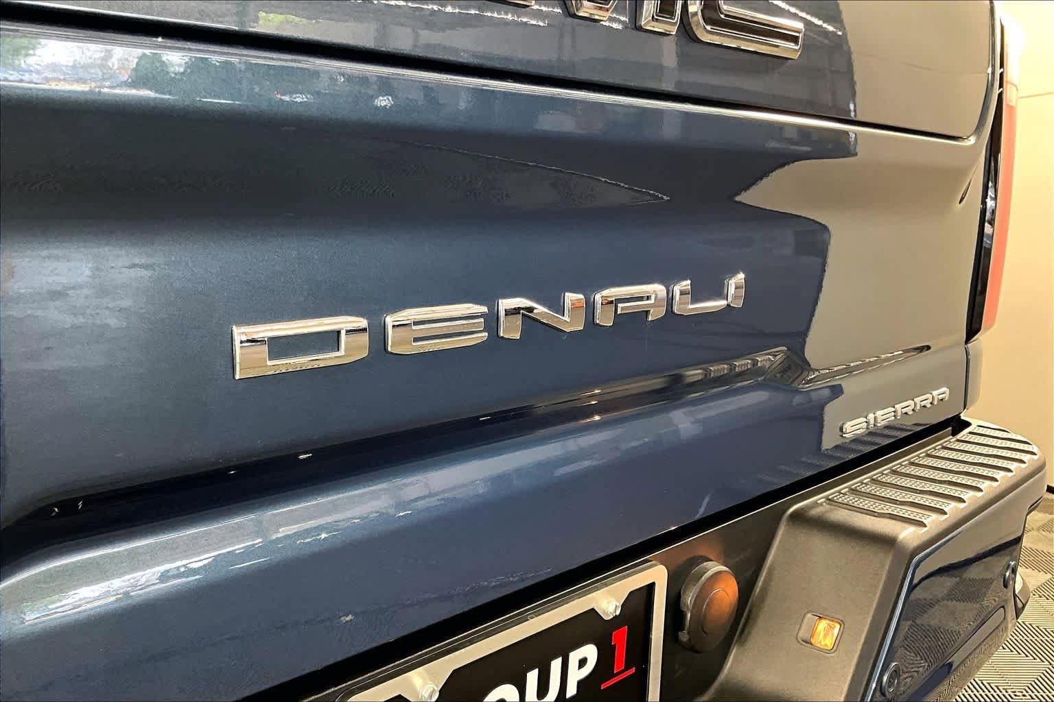 Used 2025 GMC Sierra 2500 Denali Ultimate AWD/4WD image 10