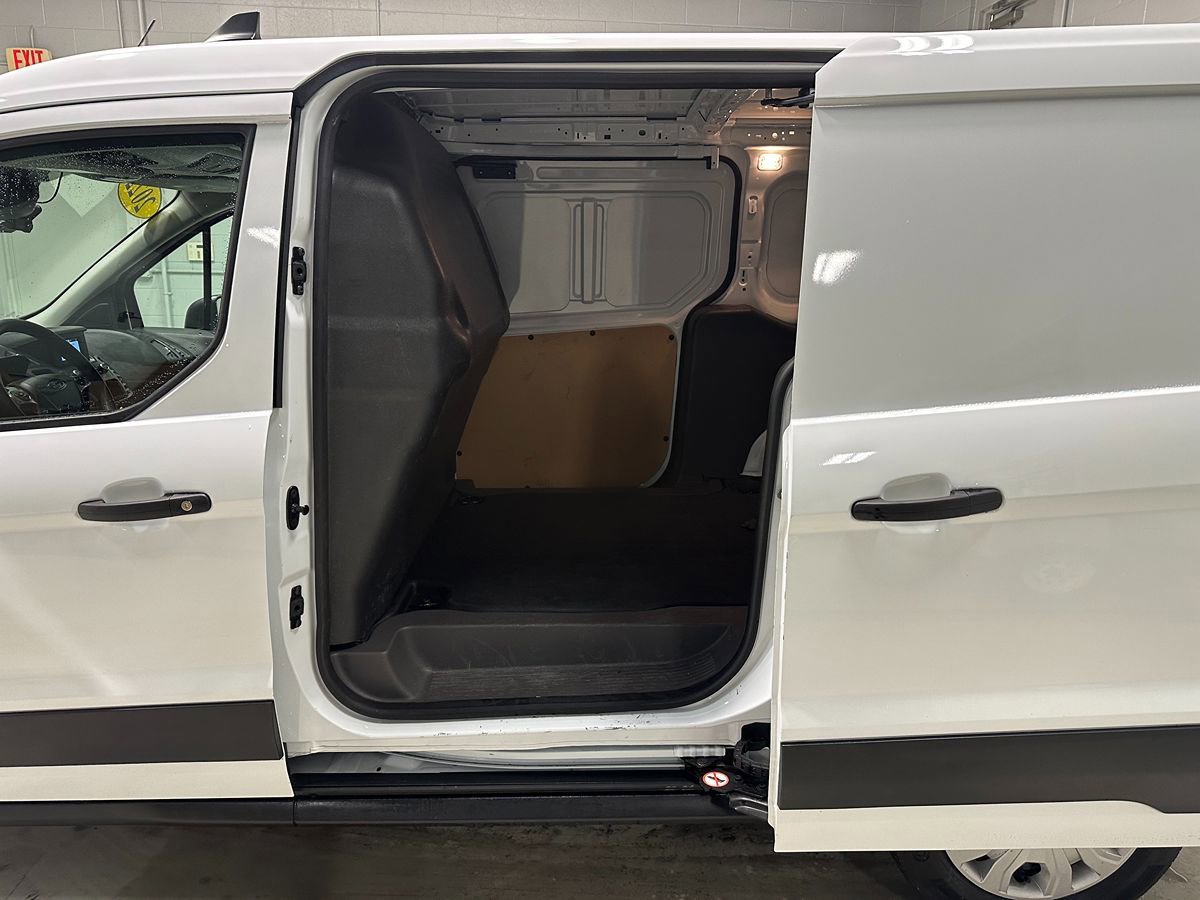 Used 2022 Ford Transit Connect XL FWD image 17
