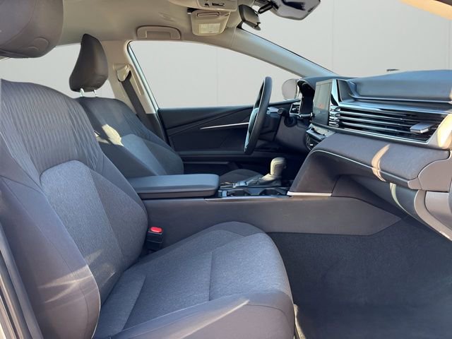 Used 2025 Toyota Camry LE image 13