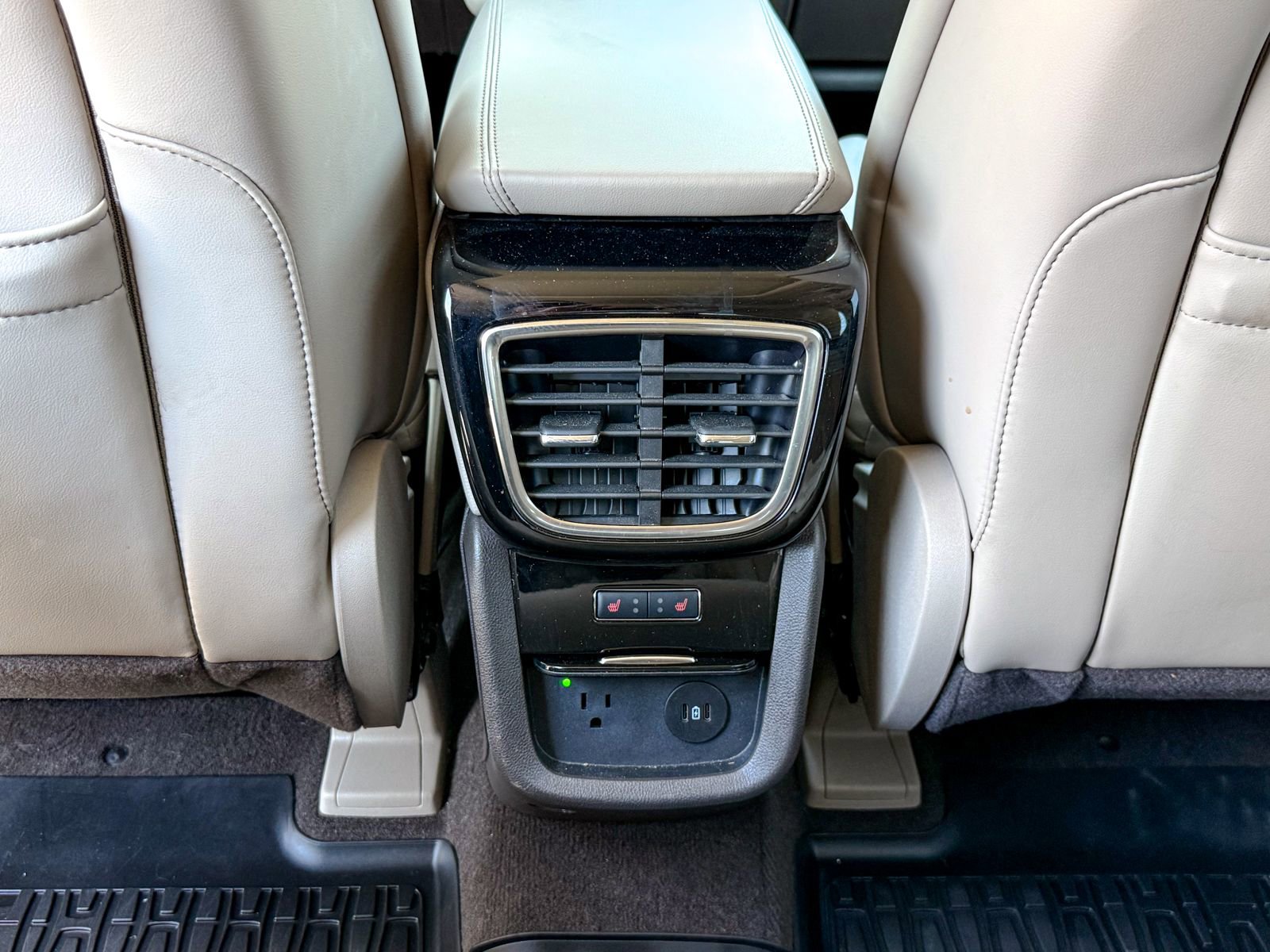 Used 2023 Lincoln Nautilus Reserve w/ Equipment Group 202A image 20