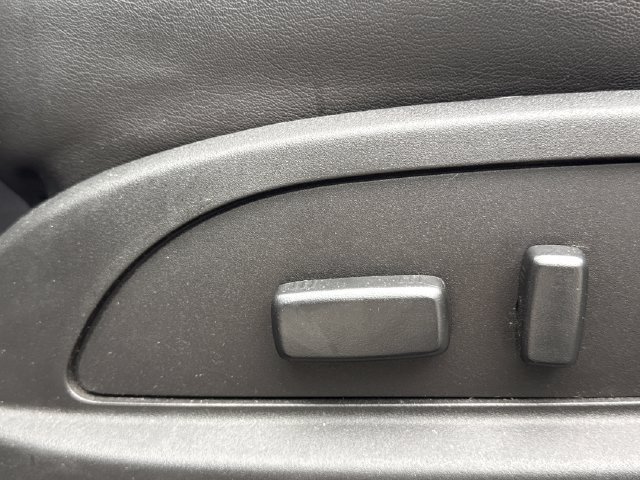 Used 2016 Buick Enclave Leather FWD image 19