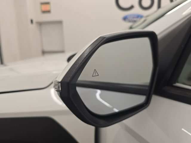 Used 2025 Hyundai Kona SEL AWD/4WD image 35