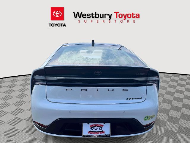 Certified 2024 Toyota Prius Prime FWD image 9