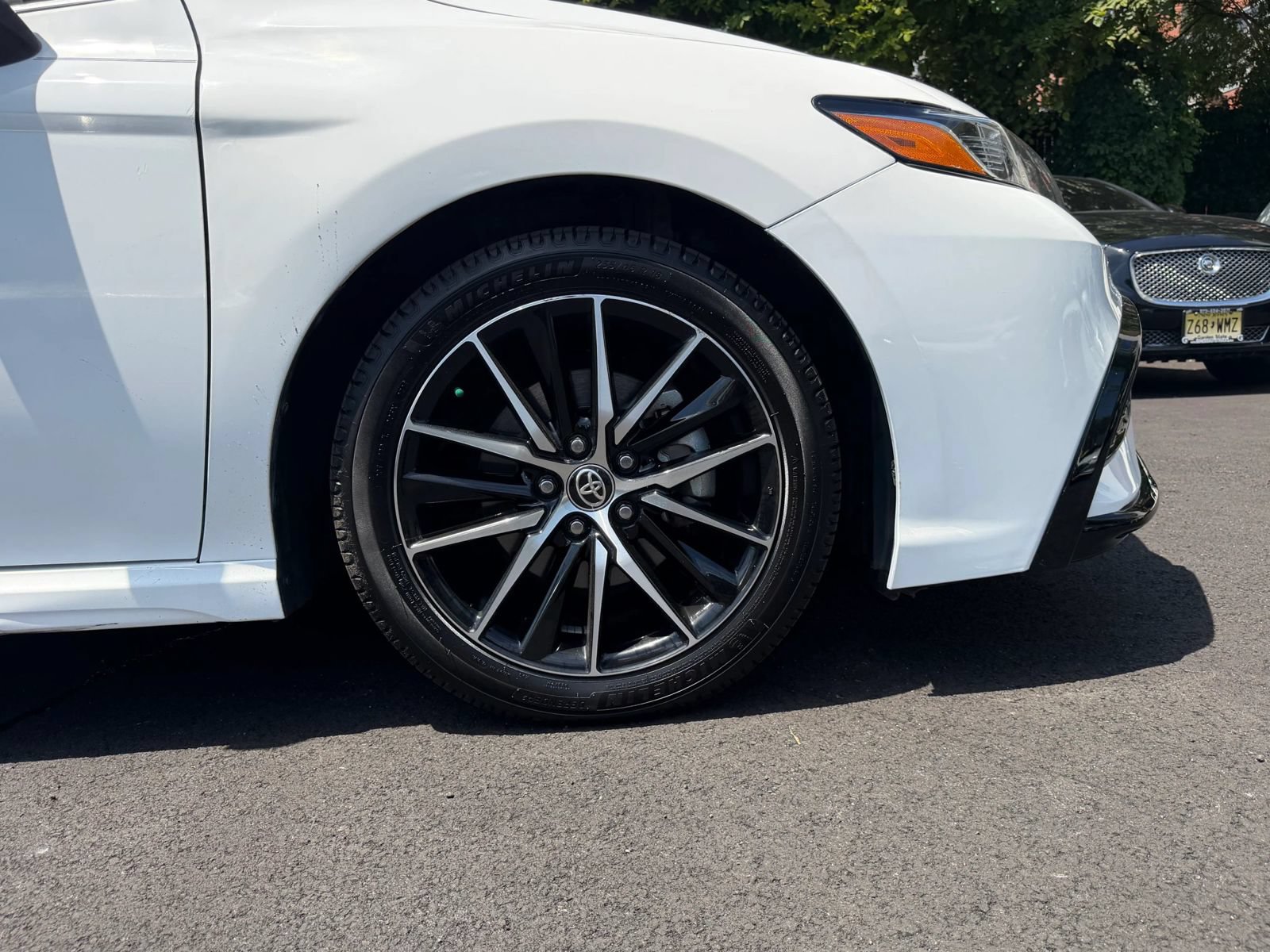 Used 2021 Toyota Camry SE FWD image 22
