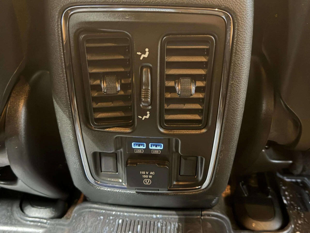 Used 2021 Jeep Grand Cherokee Limited image 28