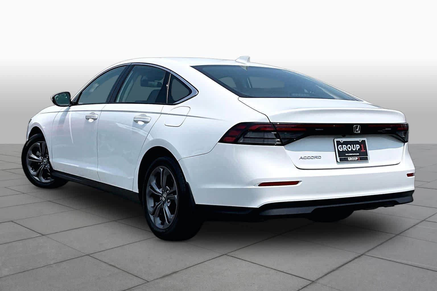 Used 2023 Honda Accord EX image 11