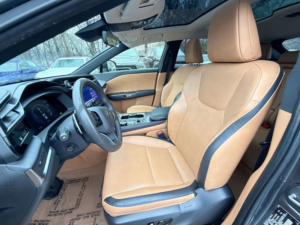 Used 2023 Lexus RZ 450e Premium w/ Technology Package image 13