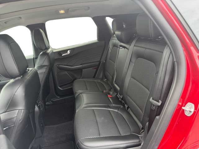 New 2026 Ford Escape SE w/ Class II Trailer Tow Package FWD image 40