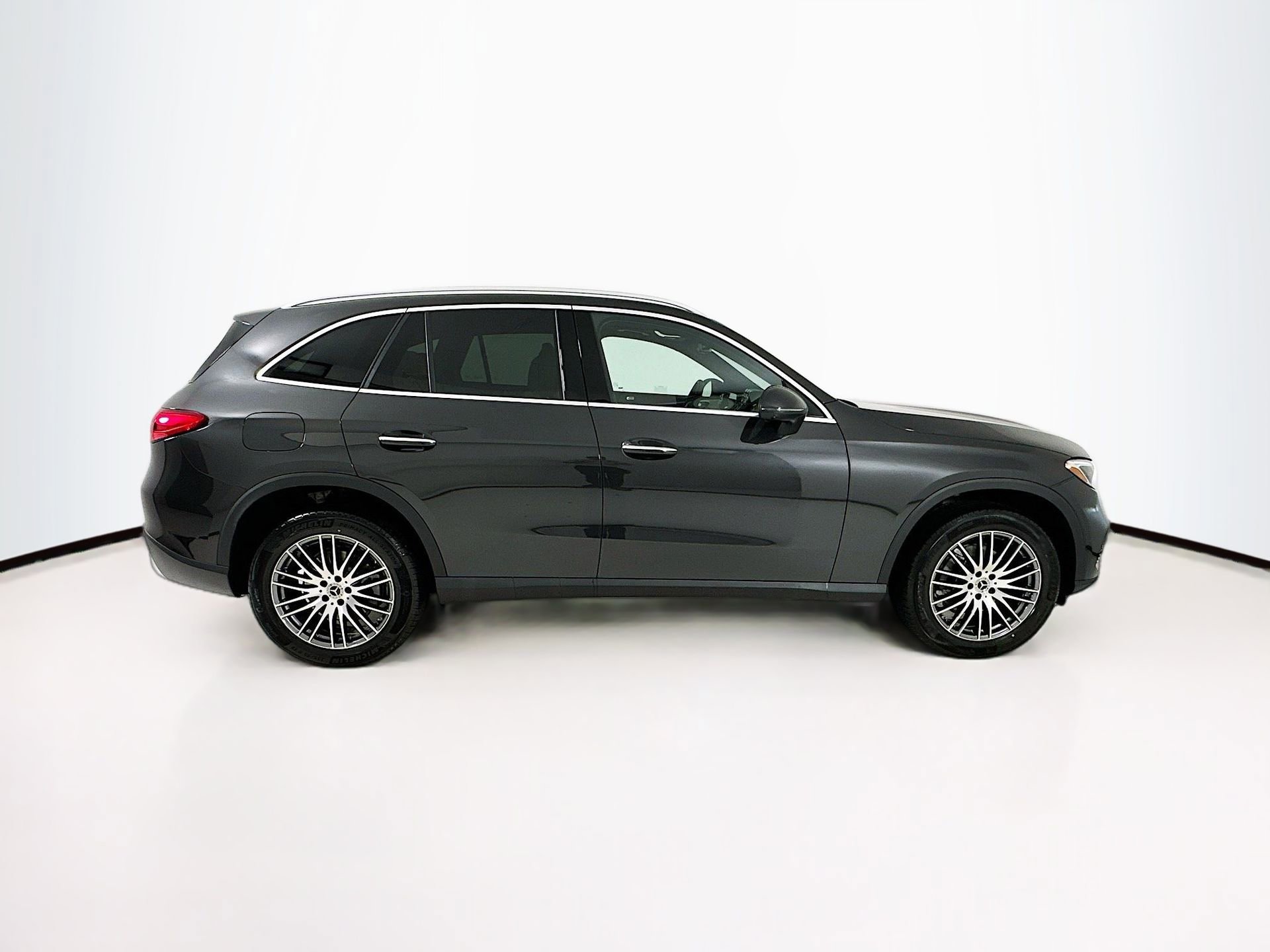 New 2026 Mercedes-Benz GLC 300 image 9