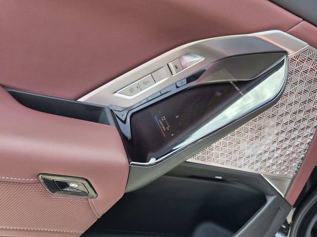 Used 2024 BMW 760i xDrive image 11