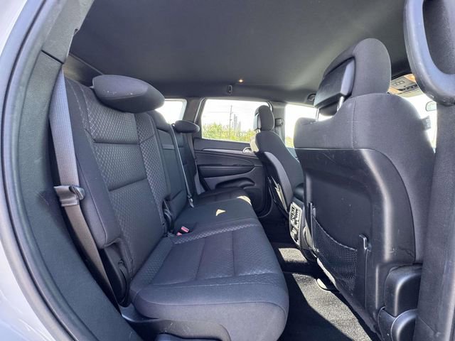 Used 2021 Jeep Grand Cherokee Laredo w/ Security & Convenience Group AWD/4WD image 11
