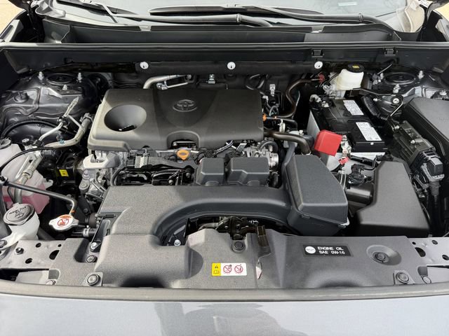 Used 2025 Toyota RAV4 XLE image 30
