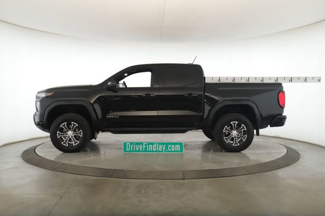 Used 2024 GMC Canyon AT4 w/ AT4 Premium Package image 9