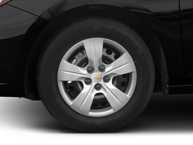 Used 2017 Chevrolet Cruze LS FWD image 14