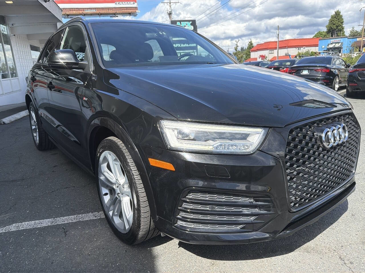 Used 2017 Audi Q3 2.0T Prestige w/ Prestige Package AWD/4WD image 9