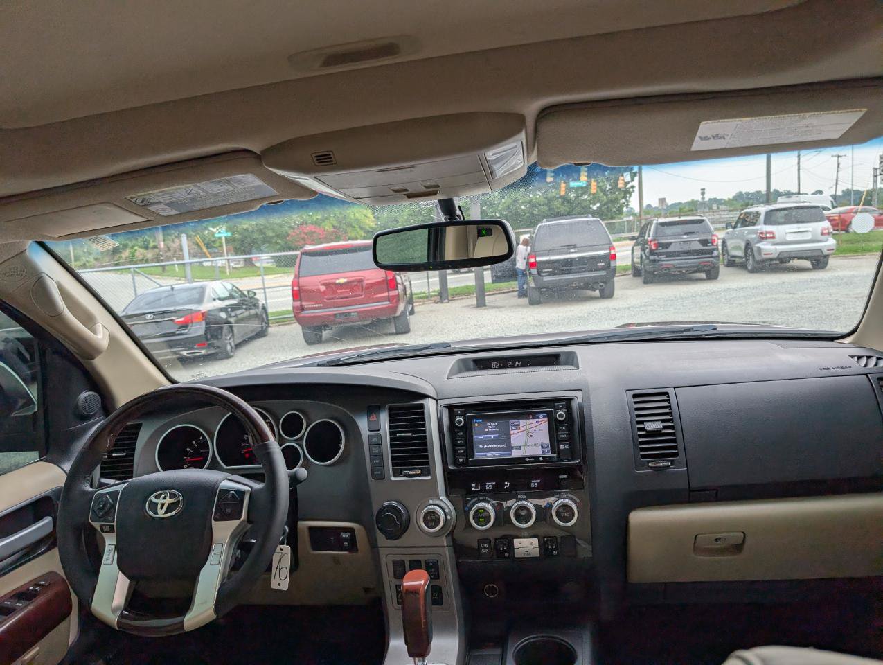 Used 2014 Toyota Sequoia Platinum RWD image 18