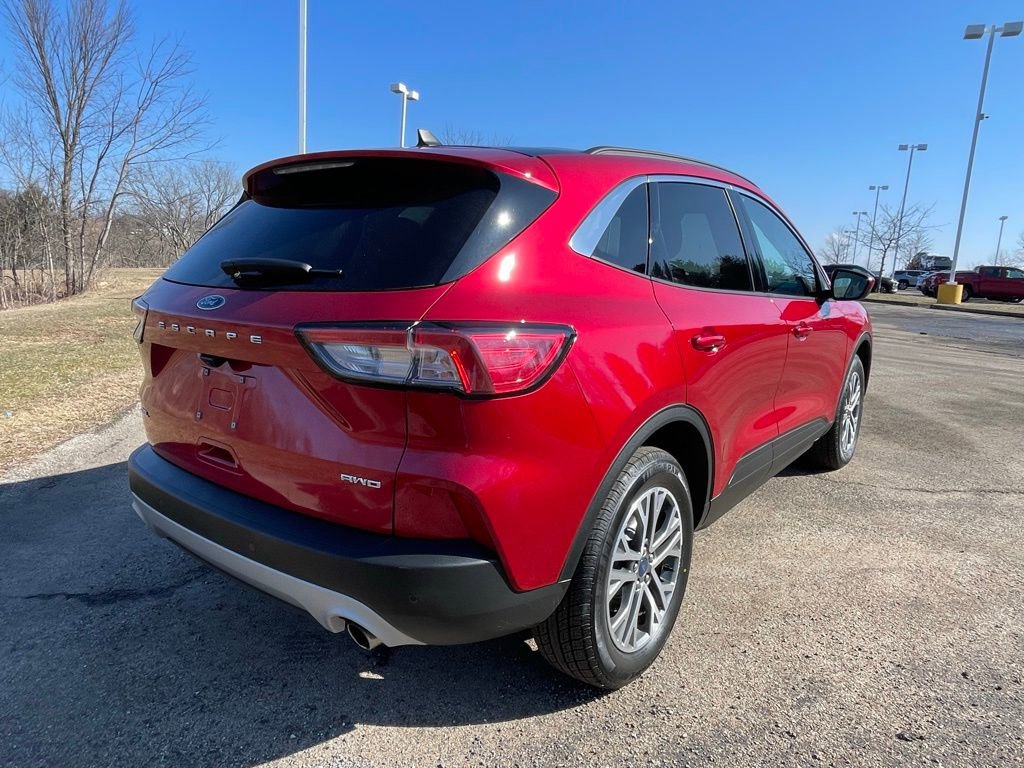 Used 2022 Ford Escape SEL w/ Technology Package AWD/4WD image 3