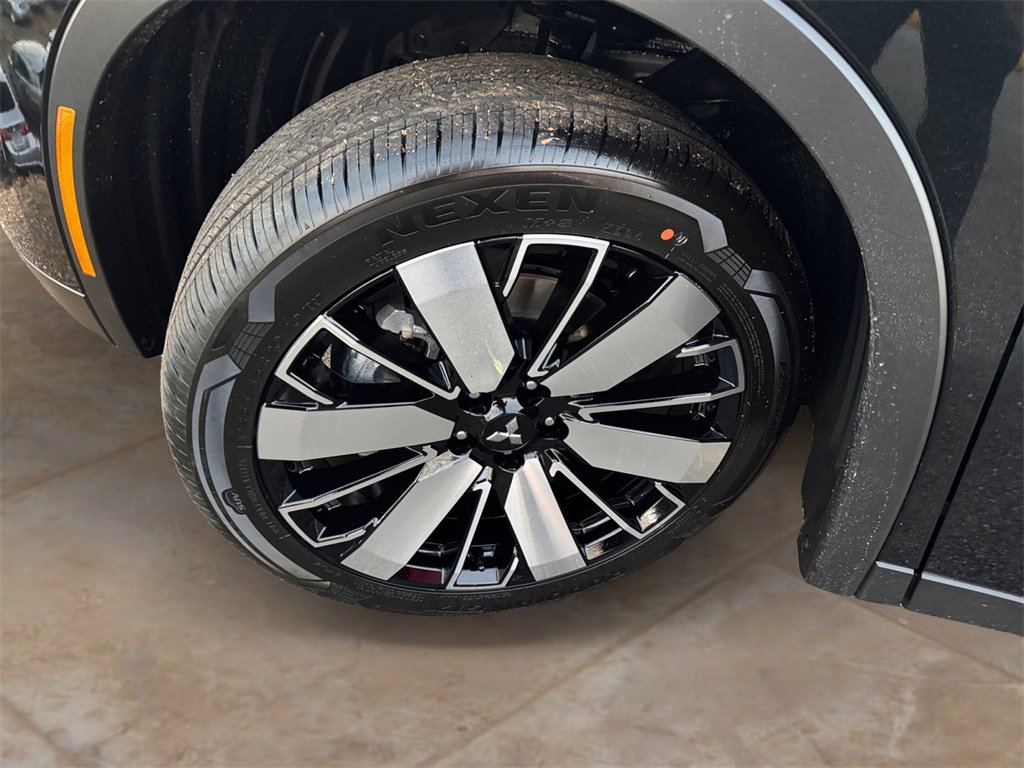 New 2026 Mitsubishi Outlander SE image 14