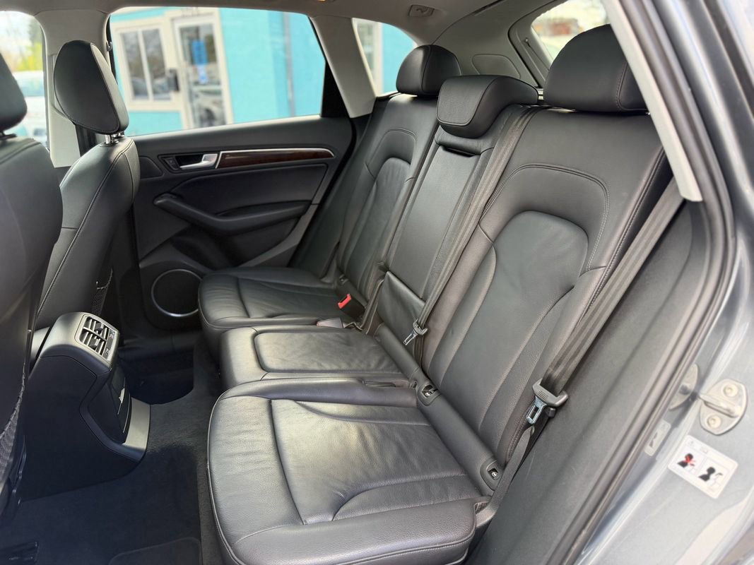 Used 2016 Audi Q5 2.0T Premium Plus w/ Technology Package AWD/4WD image 9
