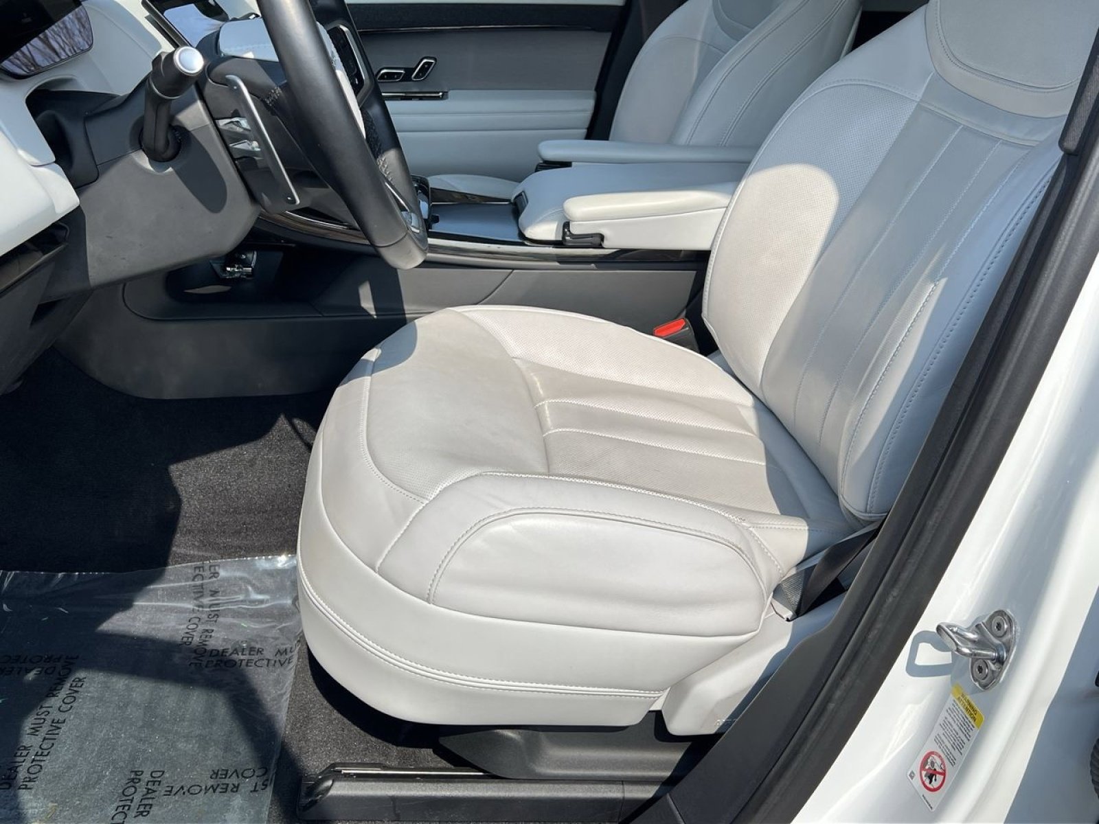 Used 2023 Land Rover Range Rover Sport SE image 10