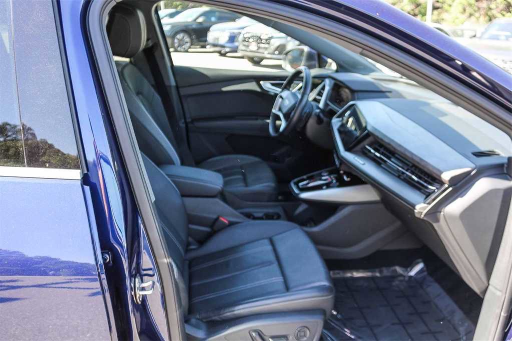 Used 2023 Audi Q4 e-tron Premium Plus w/ Premium Plus image 18