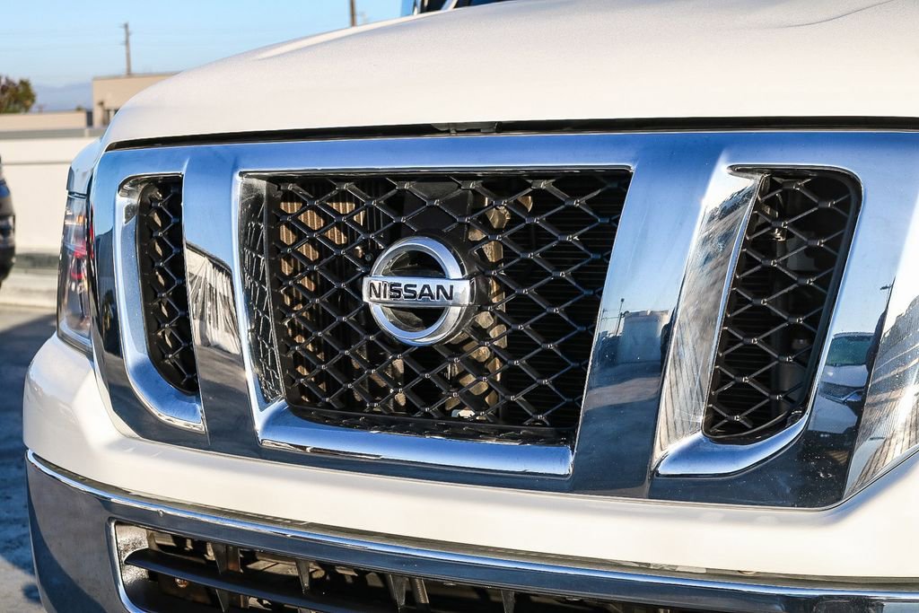 Used 2016 Nissan NV 3500 SV w/ SV Technology Package image 6