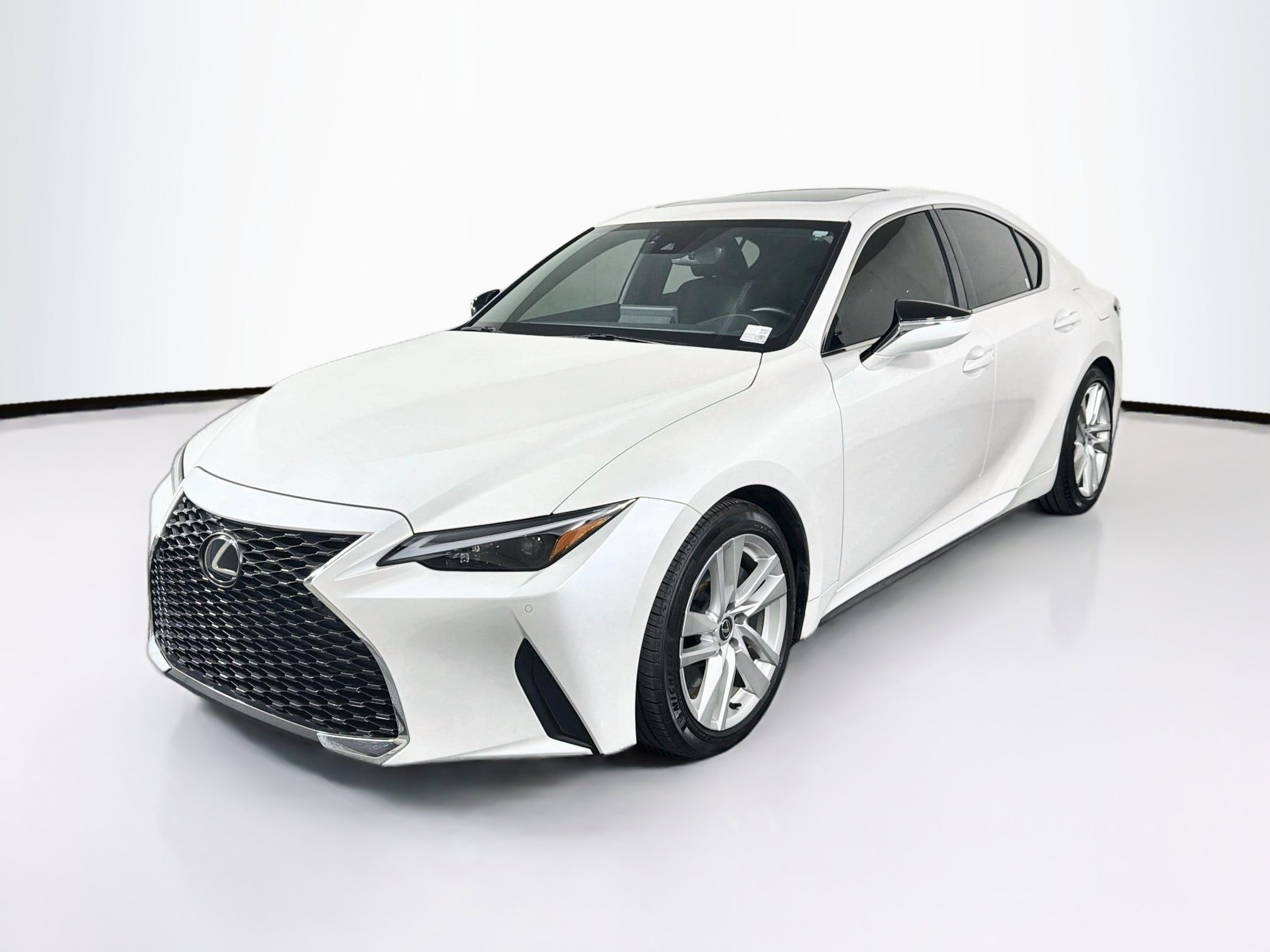 Used 2025 Lexus IS 300 w/ Comfort Package RWD image 3