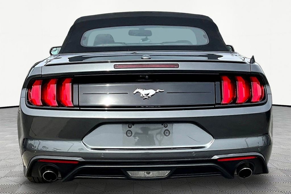 Used 2020 Ford Mustang Premium image 4