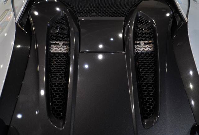 Used 2017 McLaren 570S Coupe RWD image 9