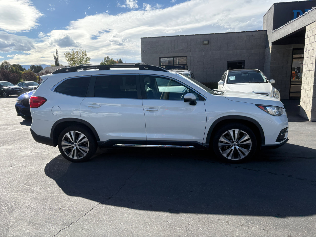 Used 2019 Subaru Ascent Limited image 5