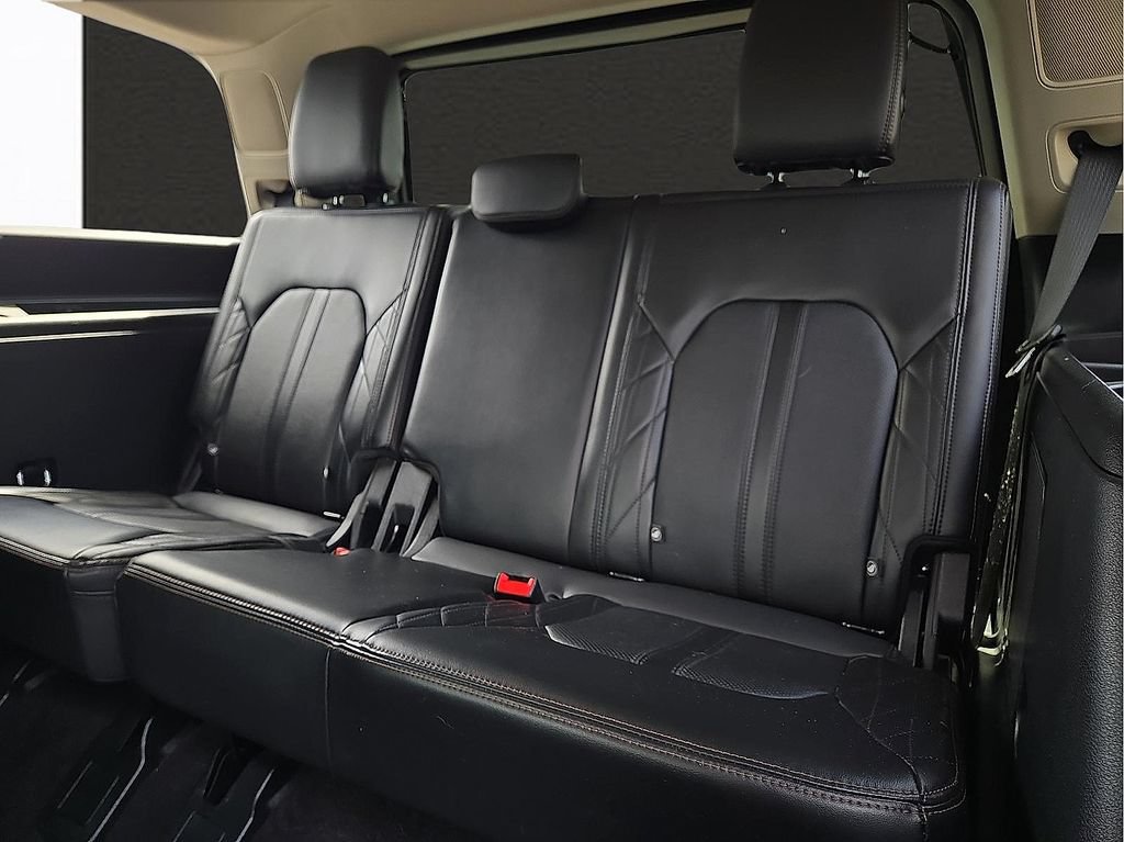 Used 2020 Ford Expedition Platinum AWD/4WD image 9