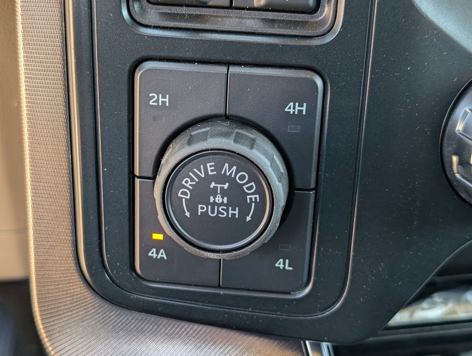 Used 2025 Ford F150 Platinum w/ Equipment Group 703A Plus image 19