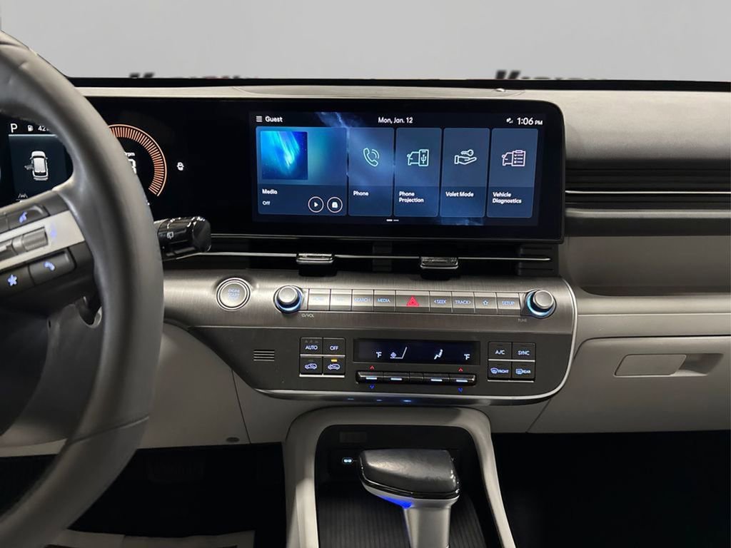Certified 2024 Hyundai Kona SEL image 18