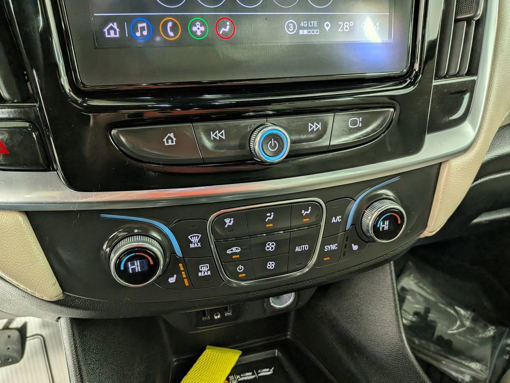 Used 2022 Chevrolet Traverse LT image 27