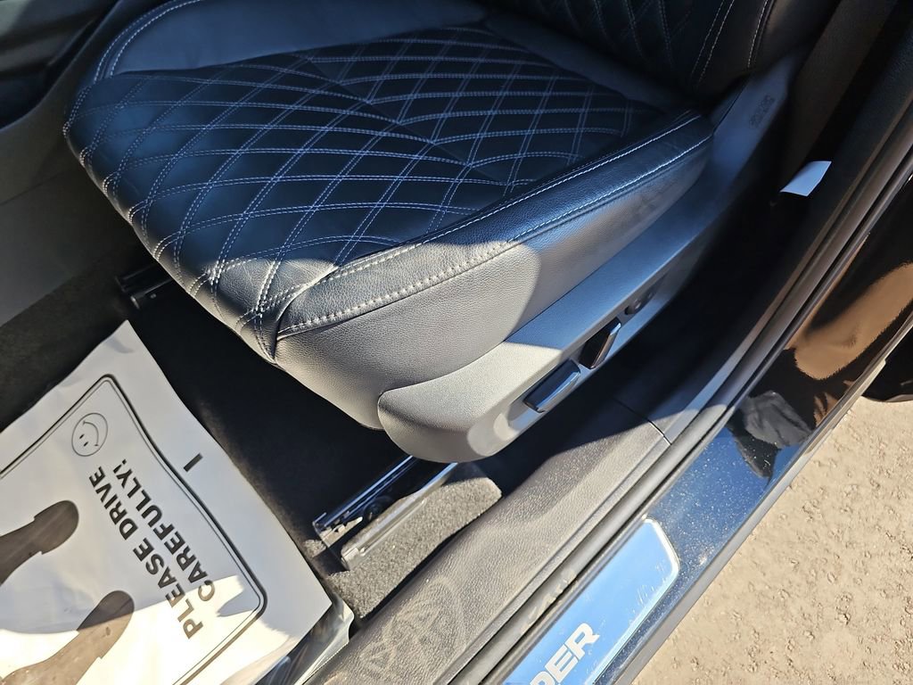 Used 2023 Mitsubishi Outlander SEL image 34