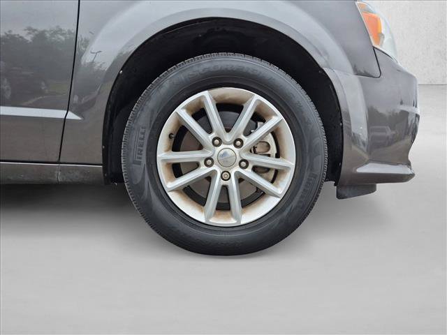 Used 2020 Dodge Grand Caravan SE FWD image 9