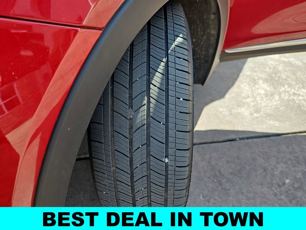 Used 2019 Chevrolet Bolt LT FWD image 33